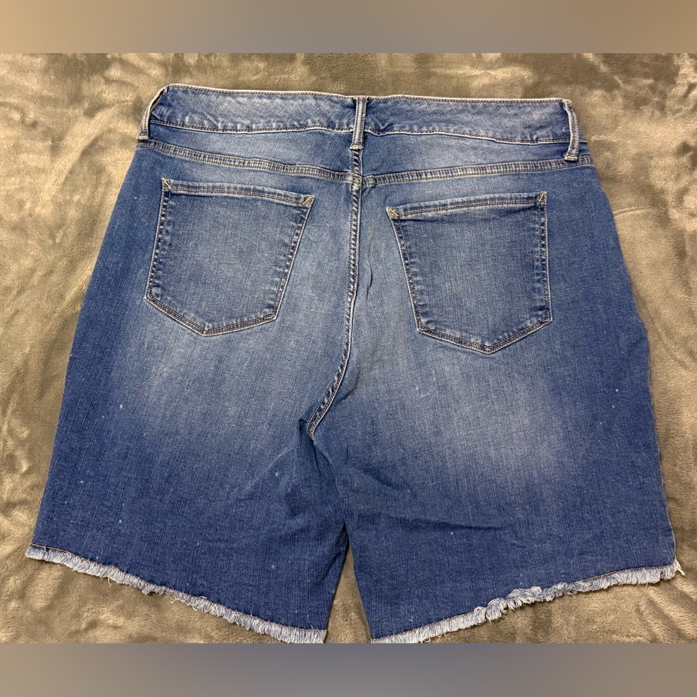 a.n.a Women's Blue Distressed Denim Shorts - Picture 2 of 2